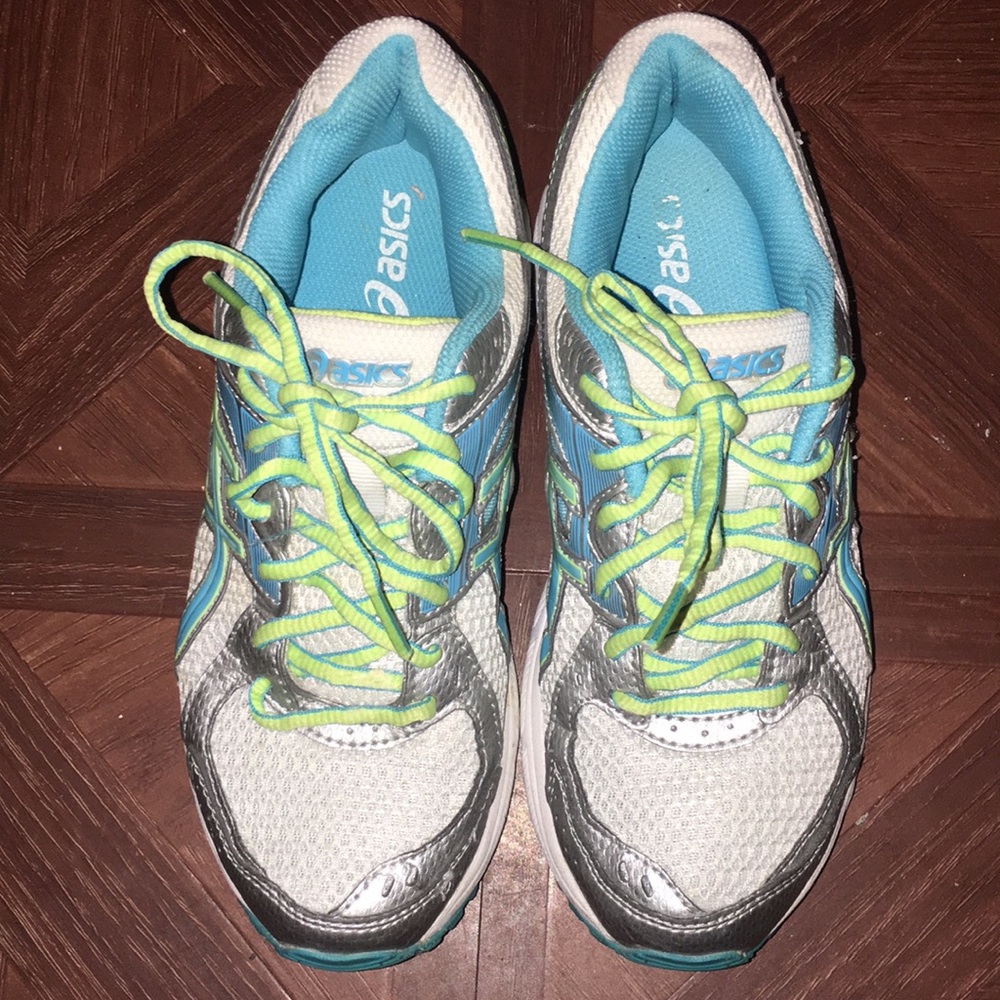 ASICS - Picture 2 of 4